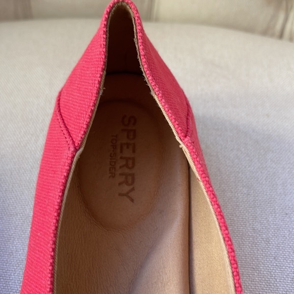 Nautical Sperry red canvas loafer flats - Picture 4 of 7